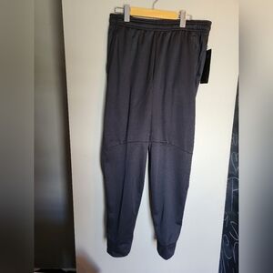 NEW Men Layers 8 Joggers Size medium (32)